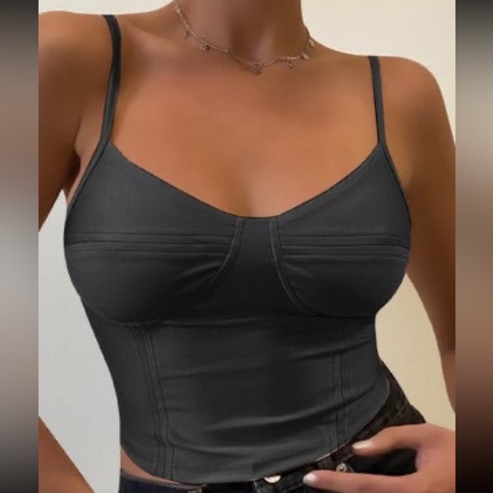 black basic tank
